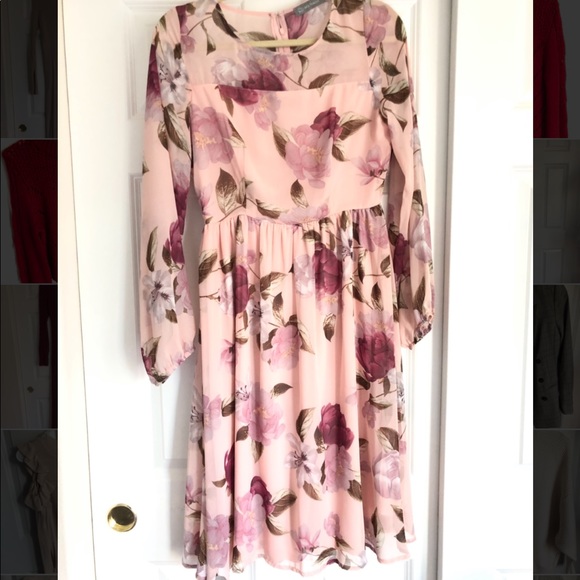 Dress - Picture 2 of 3